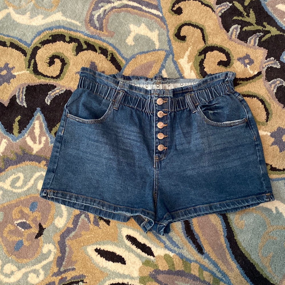 Denim shorts with Elastic Waist. Like New